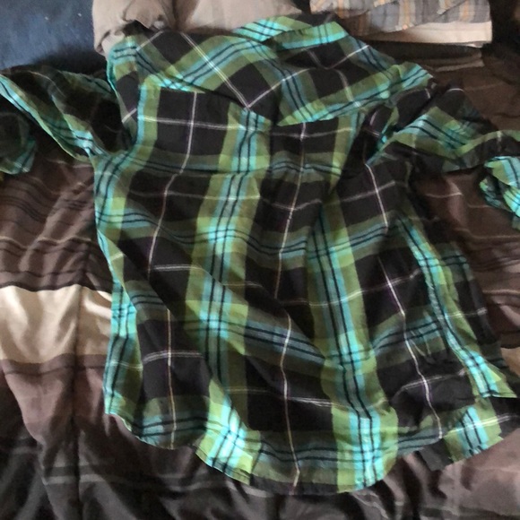 Social collision dressing shirt - Picture 5 of 5